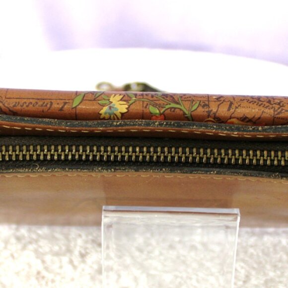 Patricia Nash Map Print Leather Wallet Crossbody | Convertible Wallet Purse - Picture 7 of 8